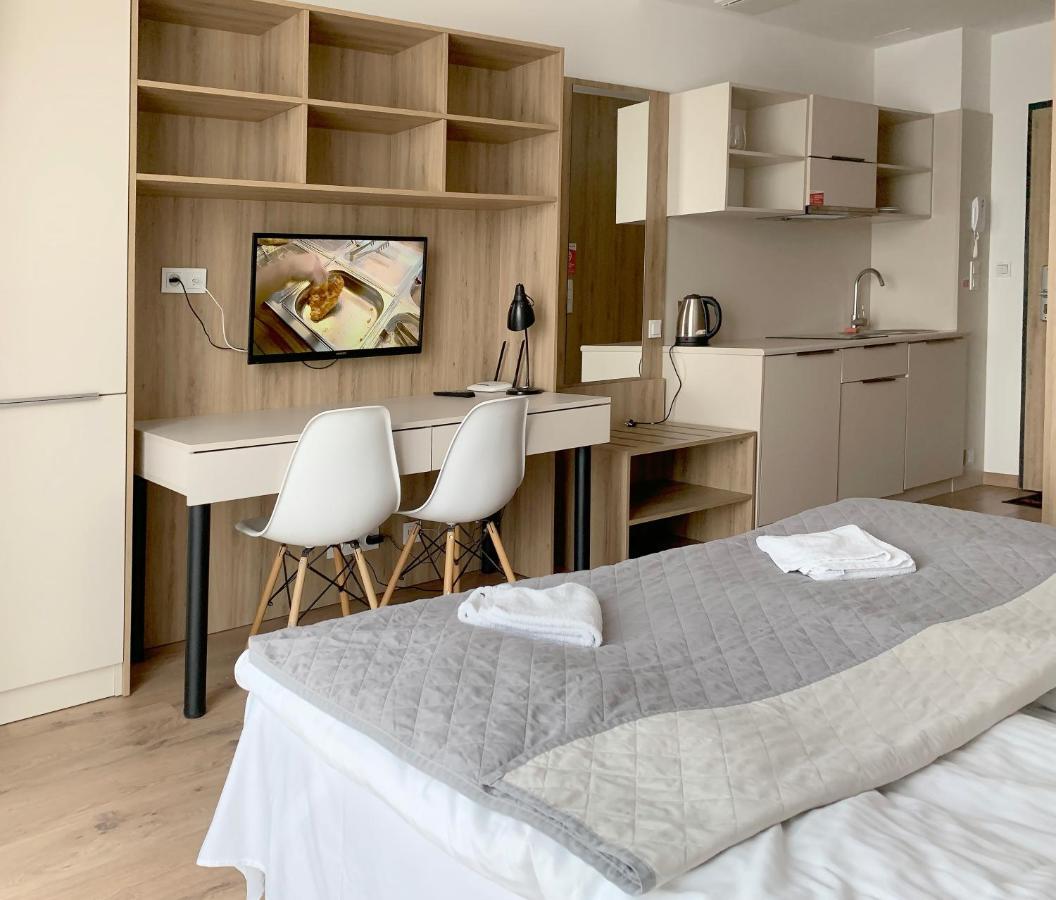 404 Rooms Wolska Apartament Warsaw Exterior photo